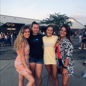 Meet your Posher, Reagan